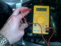 Napięcie na akumulatorze - motocykl nie działa.